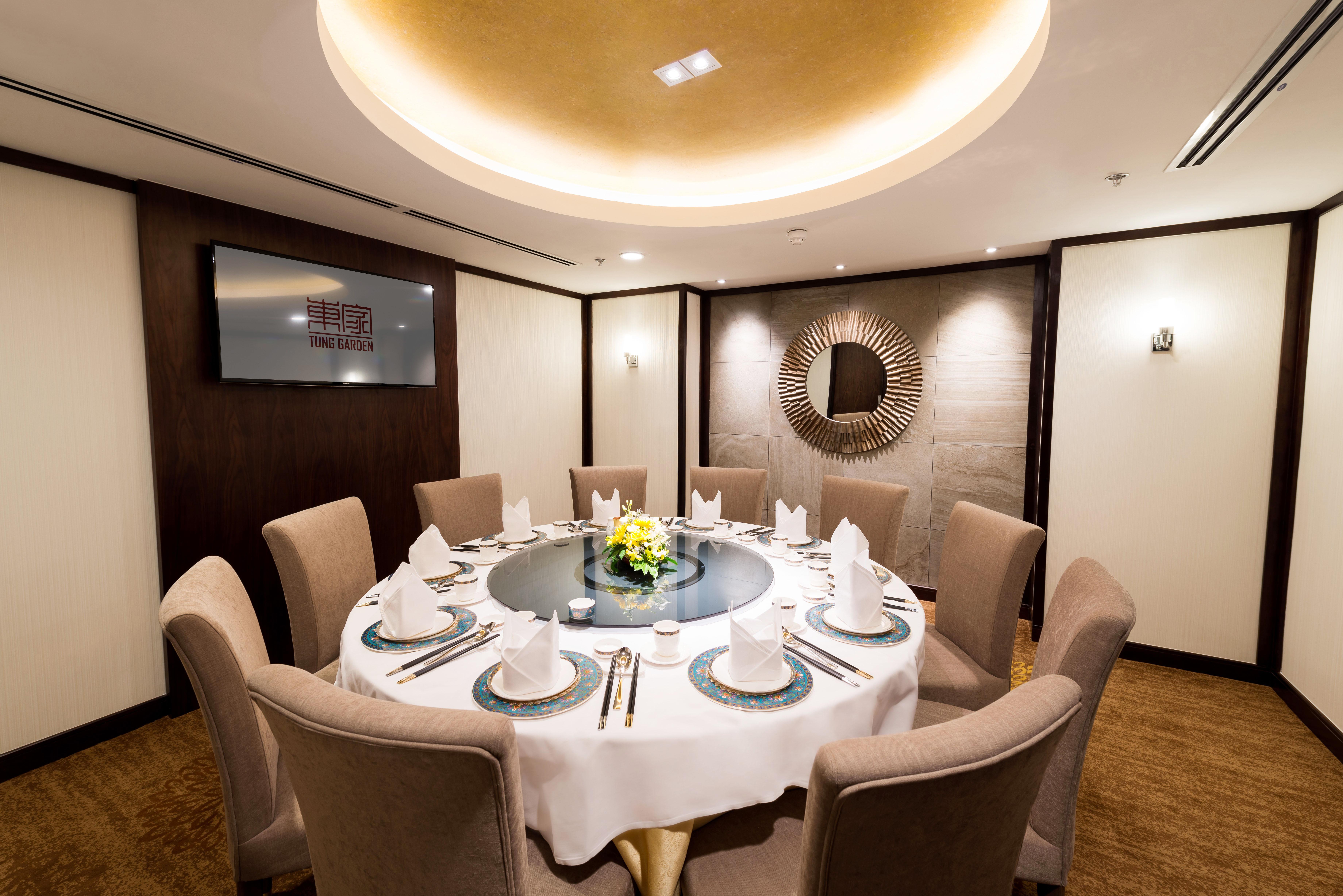 Eastin Grand Hotel Saigon Ho Chi Minh-Byen Eksteriør billede Private dining room at the restaurant