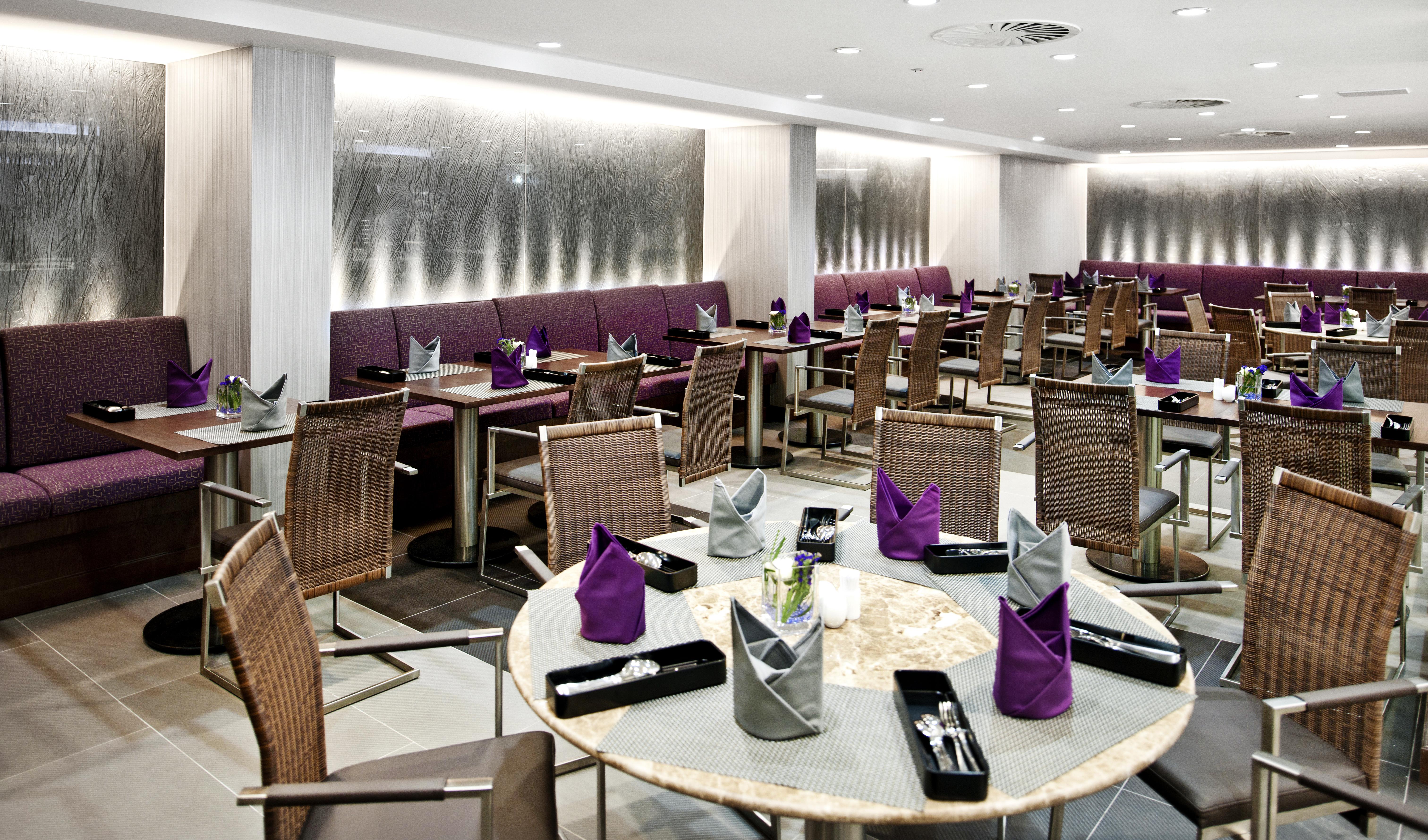 Eastin Grand Hotel Saigon Ho Chi Minh-Byen Eksteriør billede Restaurant